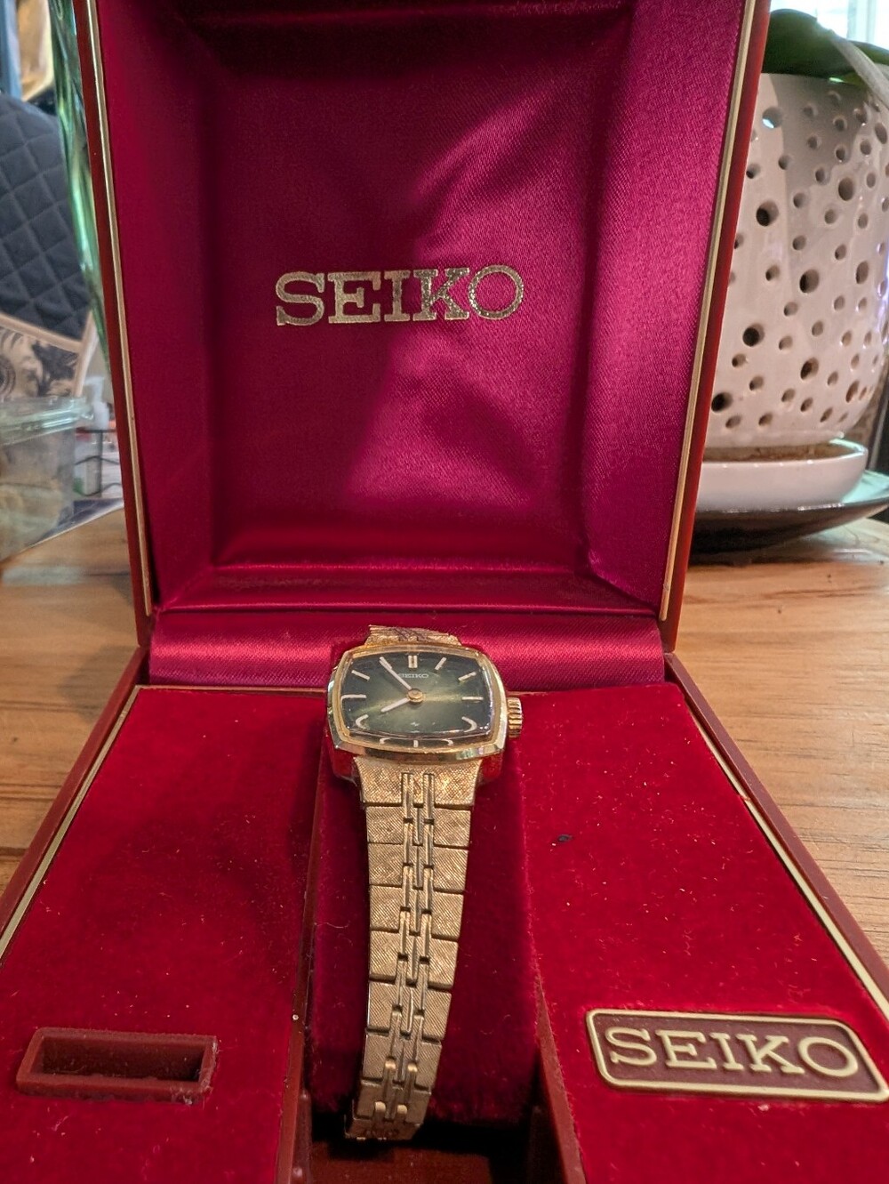 Vintage Seiko Mechanical Wristwatch With Rare Green Dial